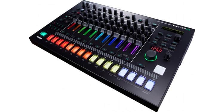 Roland tr8s caja de ritmos