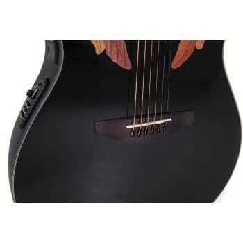 Ovation CE44-5-G Celebrity Elite Mid Cutaway Black Guitarra electro-acústica CE44-5-G