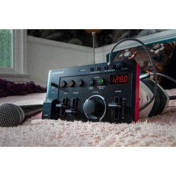 Roland AIRA Compact E-4 Voice Tweaker. Procesador Voz Aira Compact E-4