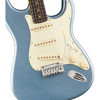 Fender American Ultra Luxe Vintage 60s Stratocaster RW Ice Blue Guitarra Eléctrica Fender American Ultra Luxe '60s Stratocaster RW Ic