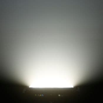 CAMEO Thunder Wash 100W Estrobo, Cegadora y Washer. Todo en uno CLTW100W