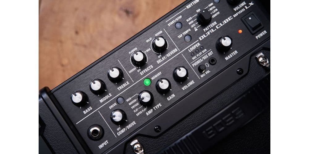 Boss Dual Cube Bass LX Amplificador Bajo Dual Cube Bass LX