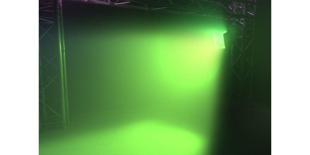 Beamz BTF-200CZ Fresnel Foco Teatro Zoom 200W RGBW LED DMX 3200K 151380 ( REACONDICIONADO ) BTF-200CZ